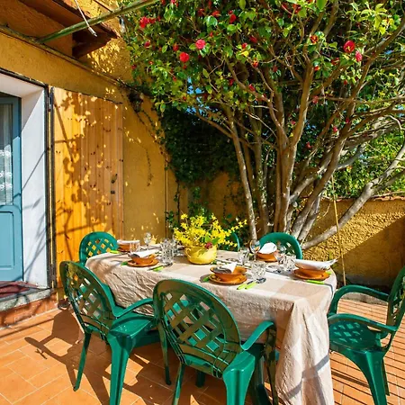 I Tre Archi For 6 With Private Garden - Happy Villa Pisano