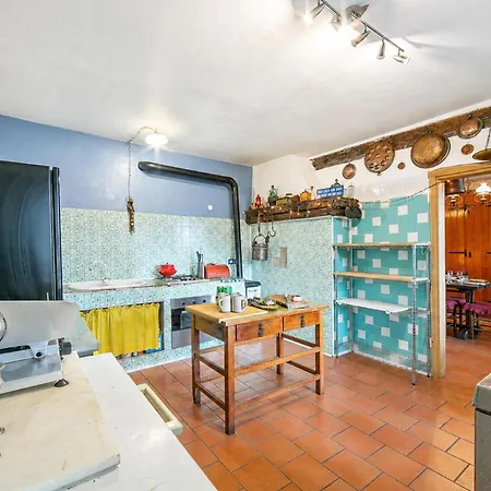 Villa I Tre Archi For 6 With Private Garden - Happy